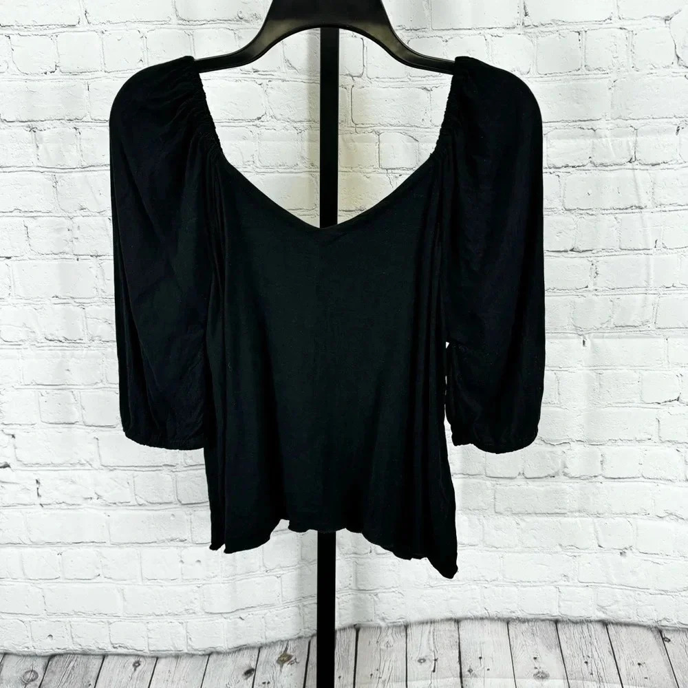 Chaser Black Bubble Sleeve Top Size XS